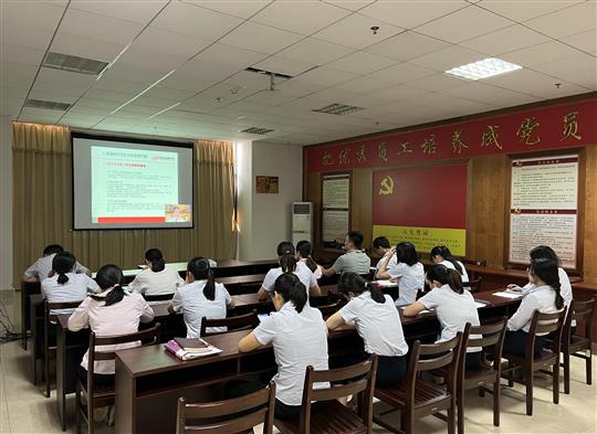 庄闲和集团有限公司
组织参加疫情常态化下建筑企业经营管理风险管控培训